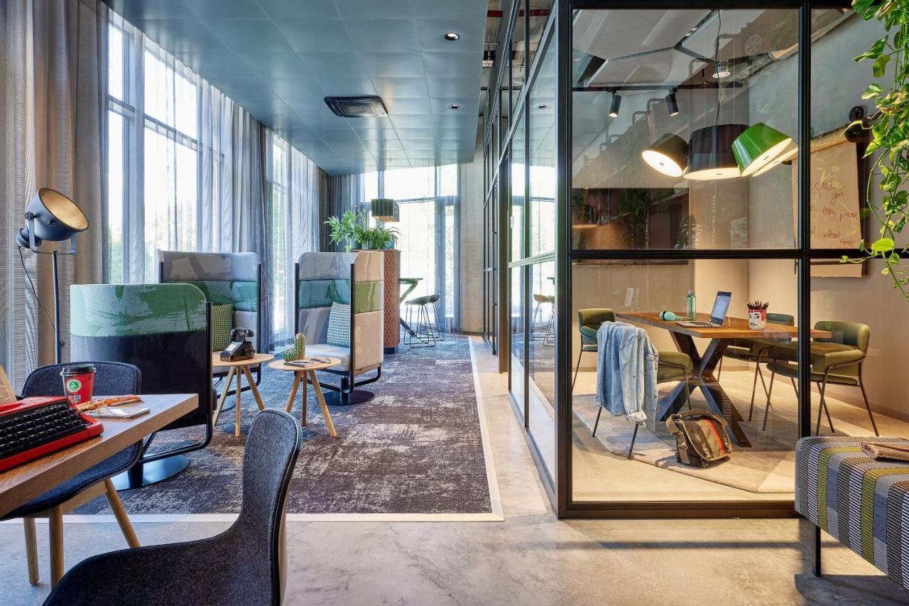 Moxy Cologne Muelheim Otel Dış mekan fotoğraf