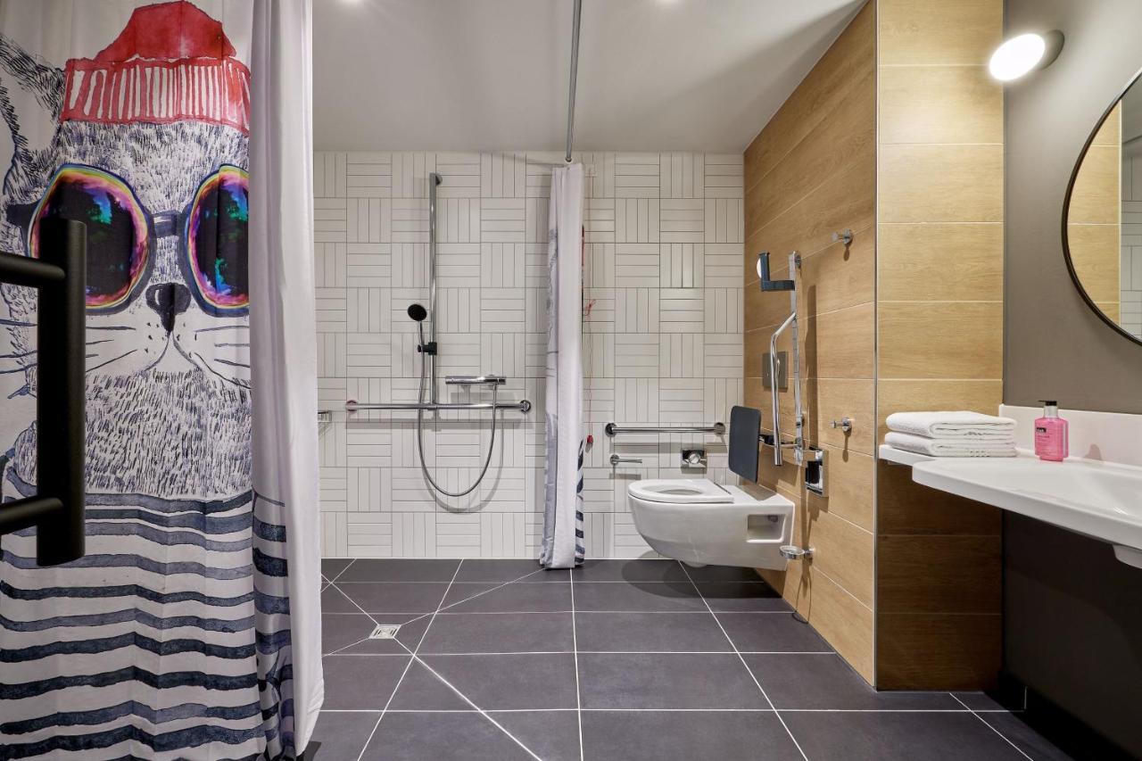 Moxy Cologne Muelheim Otel Dış mekan fotoğraf