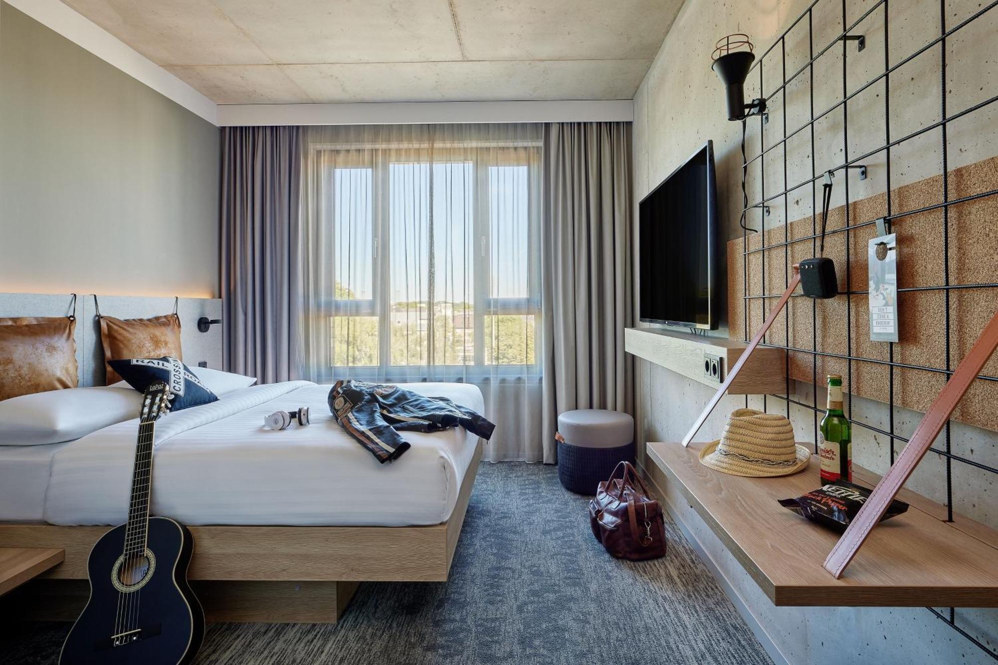 Moxy Cologne Muelheim Otel Dış mekan fotoğraf